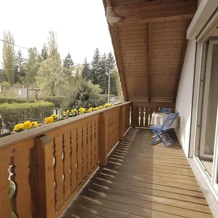 Apartment Wunderschoene, Grosse, Ruhige Ferienwohnung Im Zfh Waltershausen